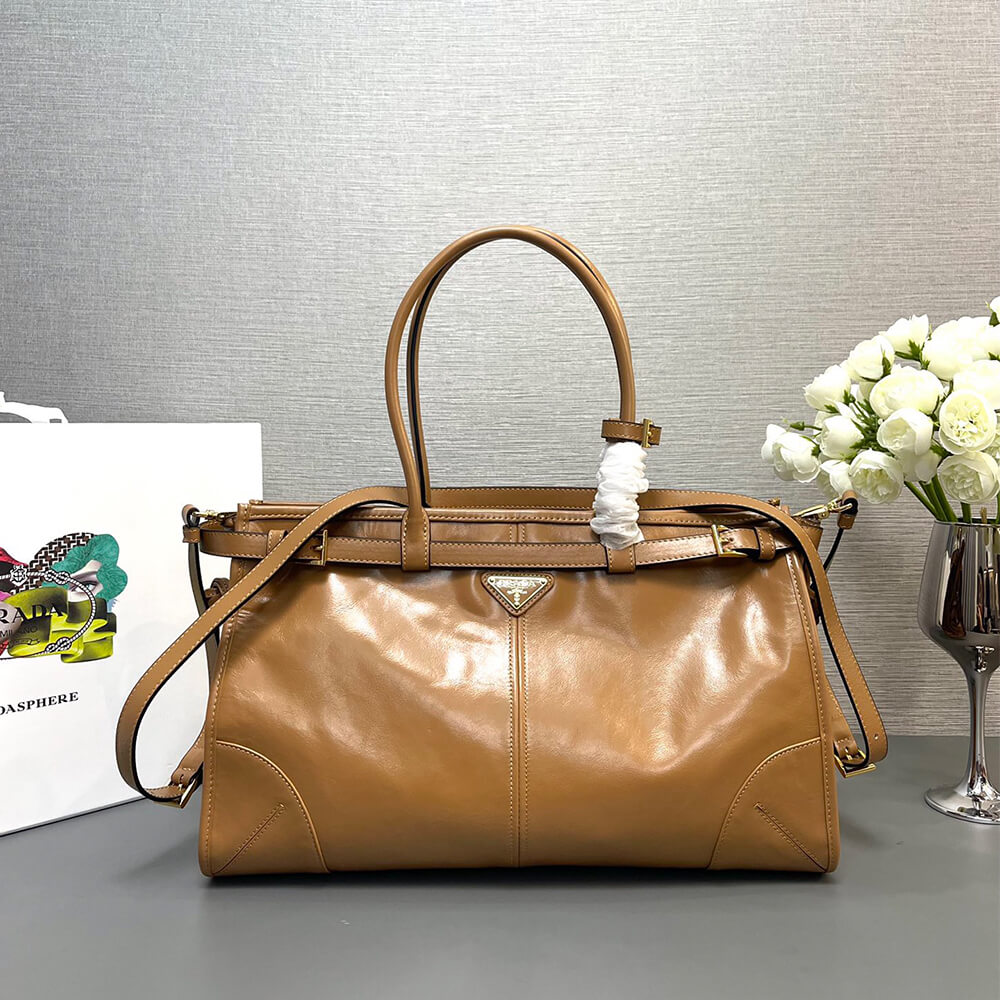 Pra*a large leather handbag(high-end grade)