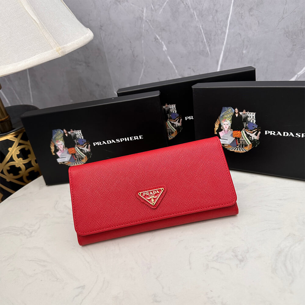 Pra*a wallet(high-end grade)