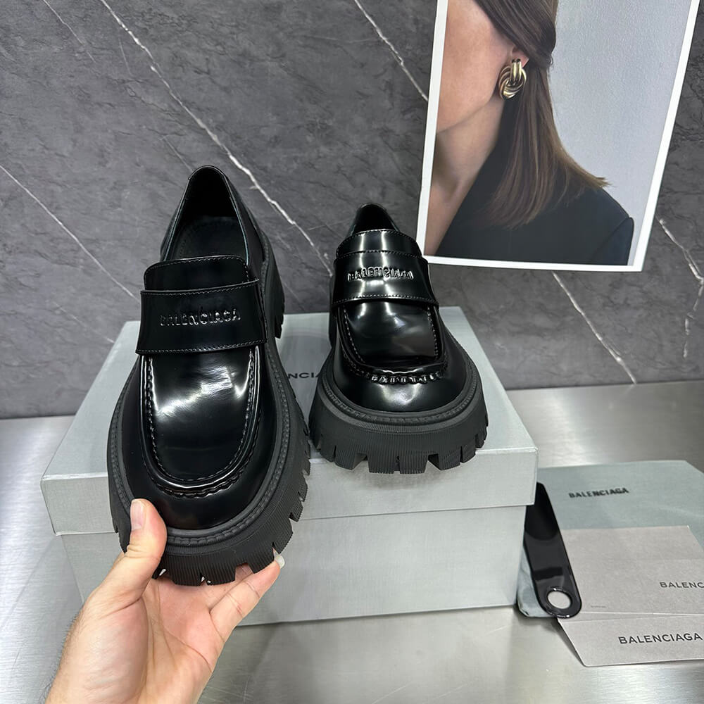 Ba*len*cia*ga men loafer