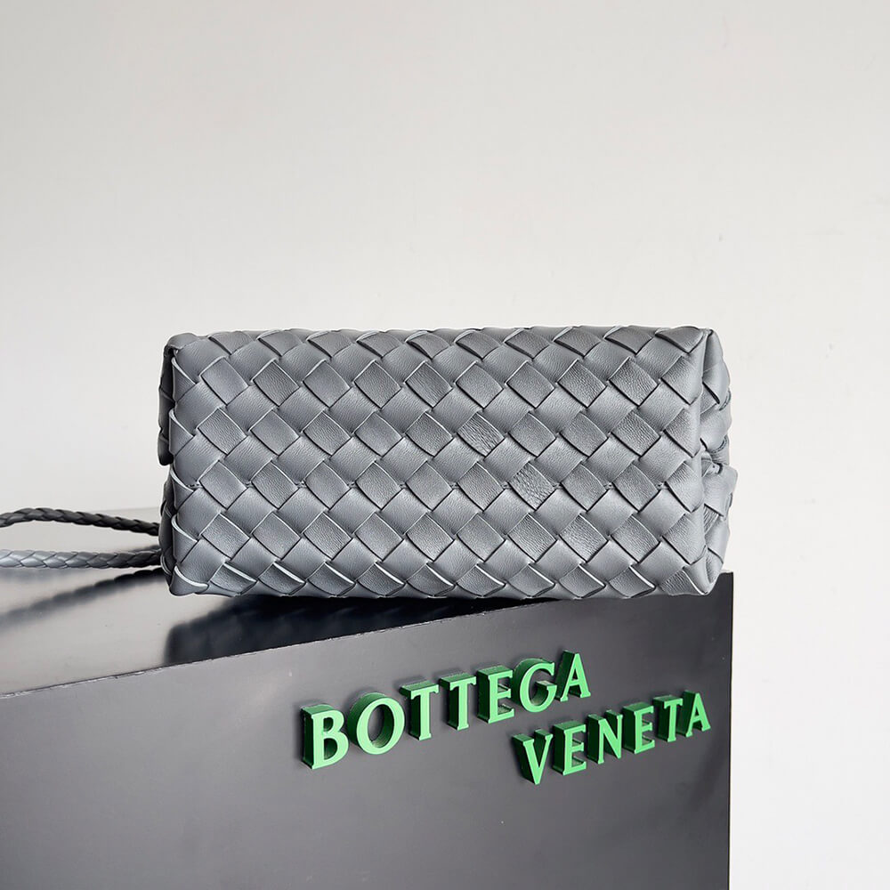bo*te*ga Ve*ne*ta small andiamo