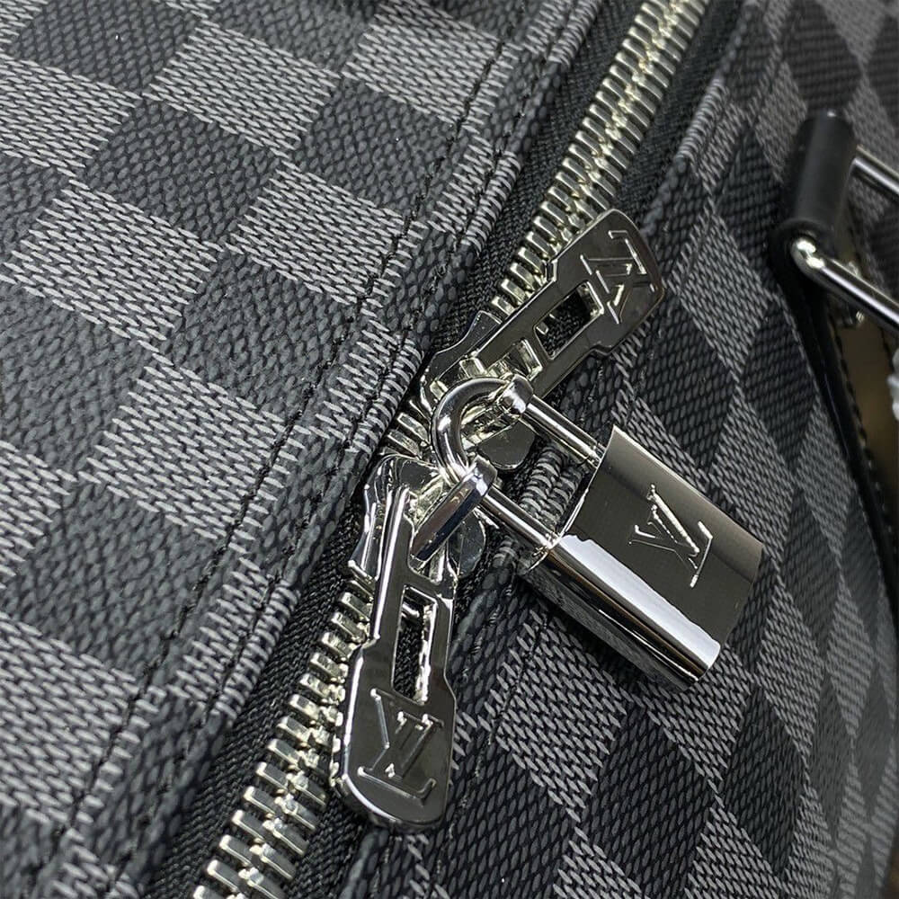 LV Keepall Bandouliere 55