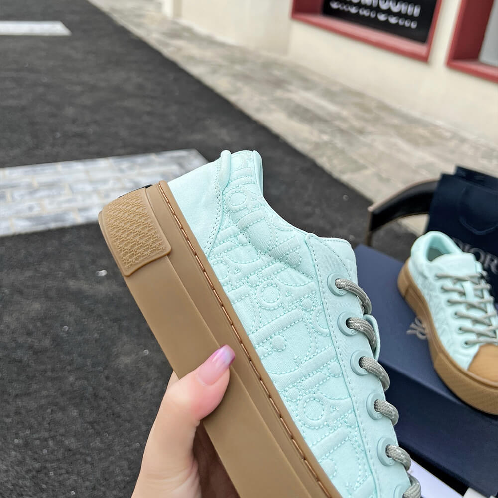 D*or b33 sneaker