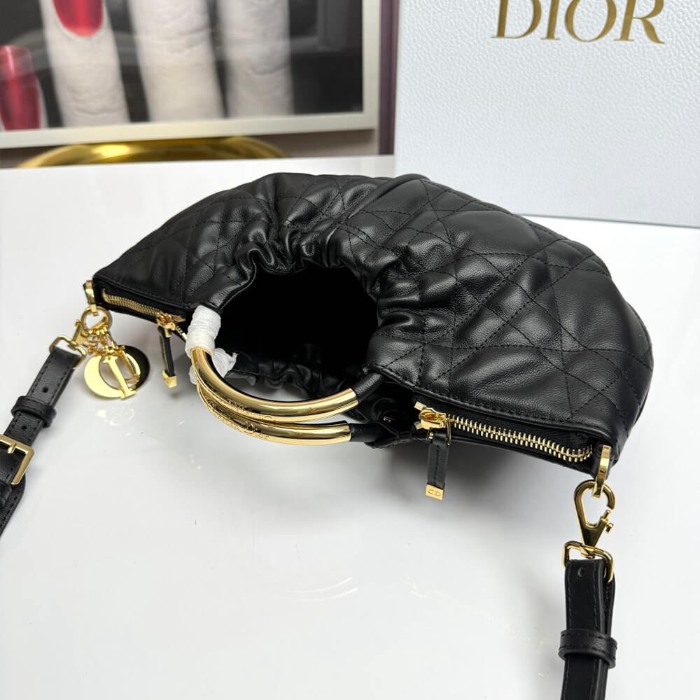 D*or walk in D*or purse