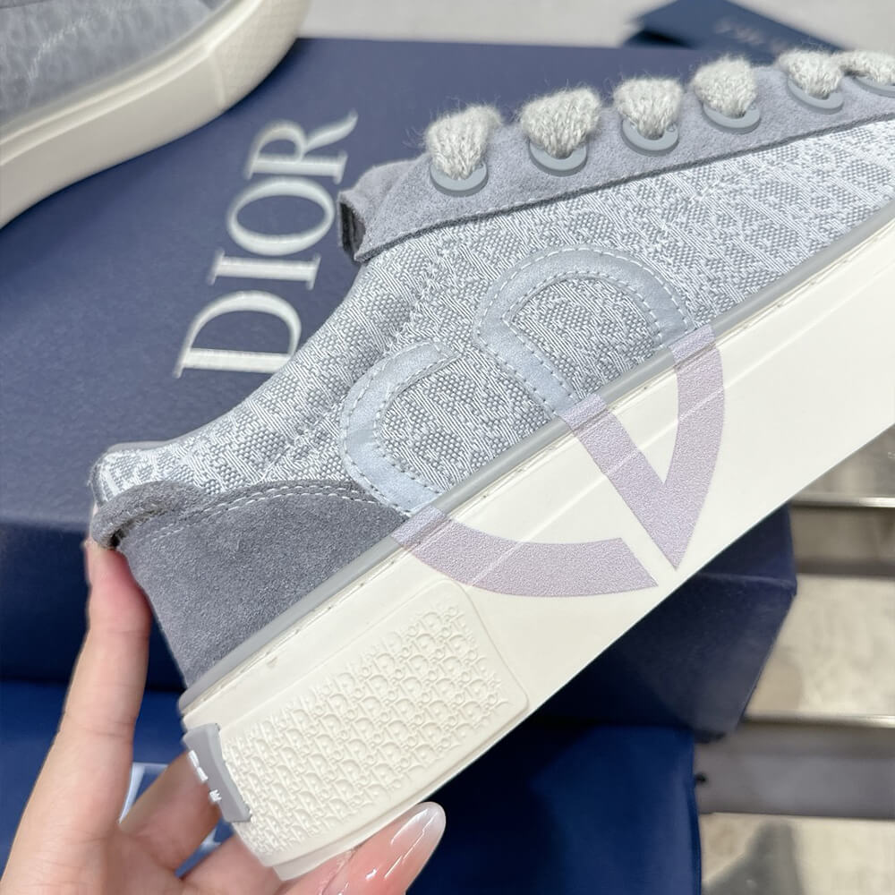 D*or b33 sneaker
