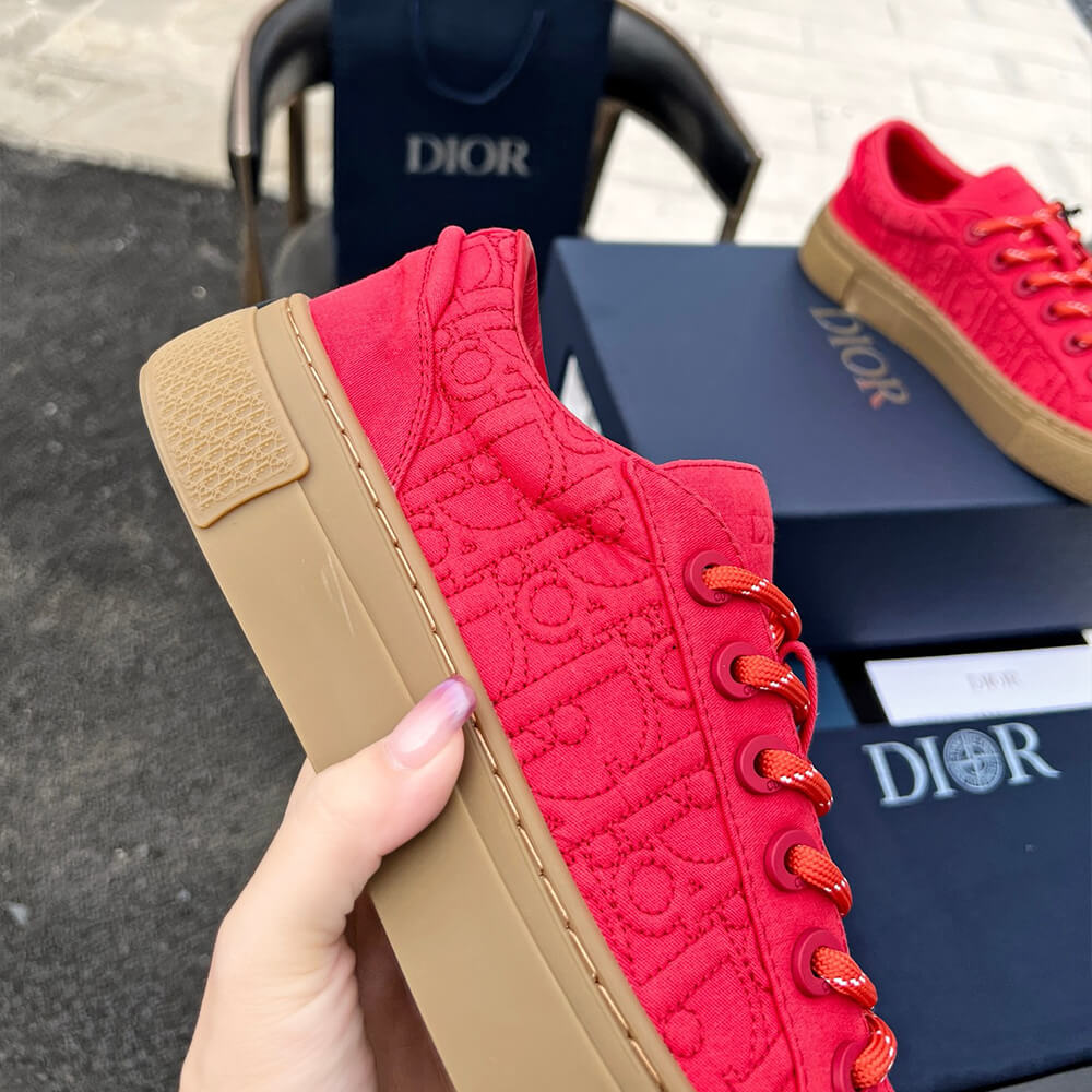 D*or b33 sneaker