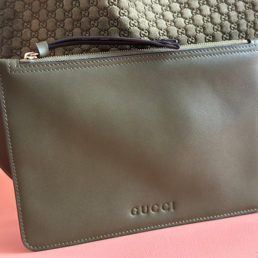 G*u*i b medium shoulder bag