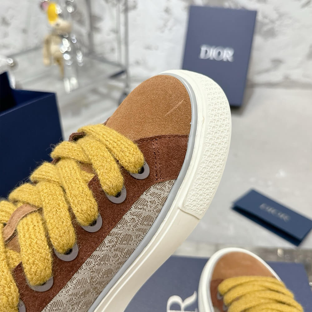 D*or b33 sneaker