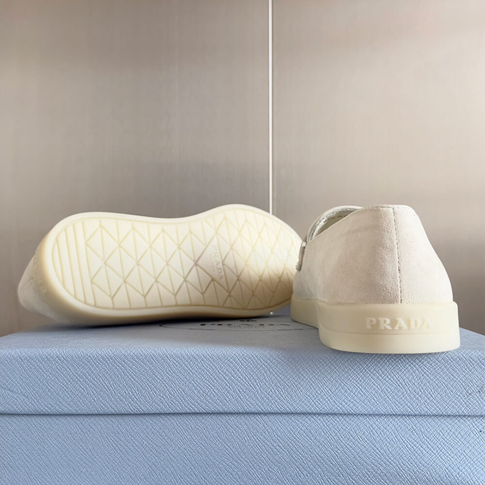 Pra*a unisex loafer
