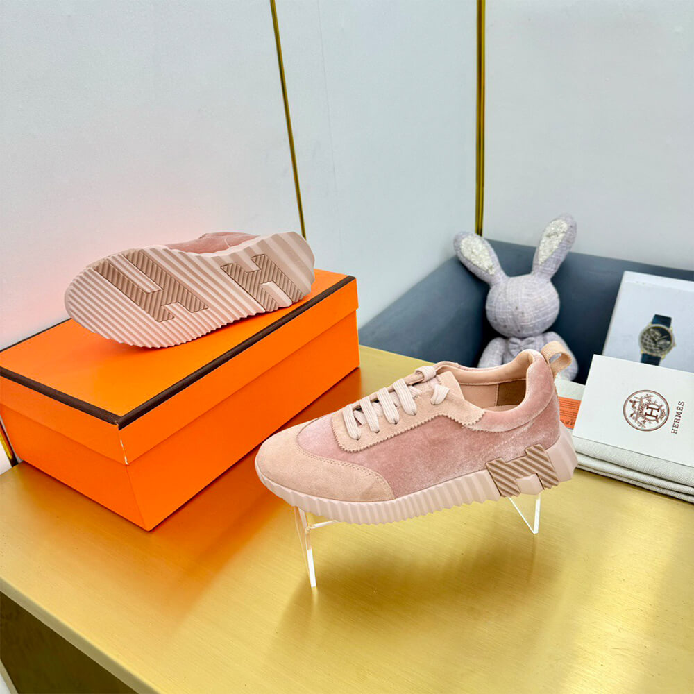 H**mes bouncing sneaker
