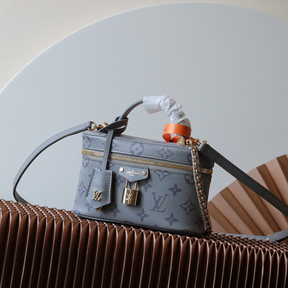 LV Vanity Chain Pouch