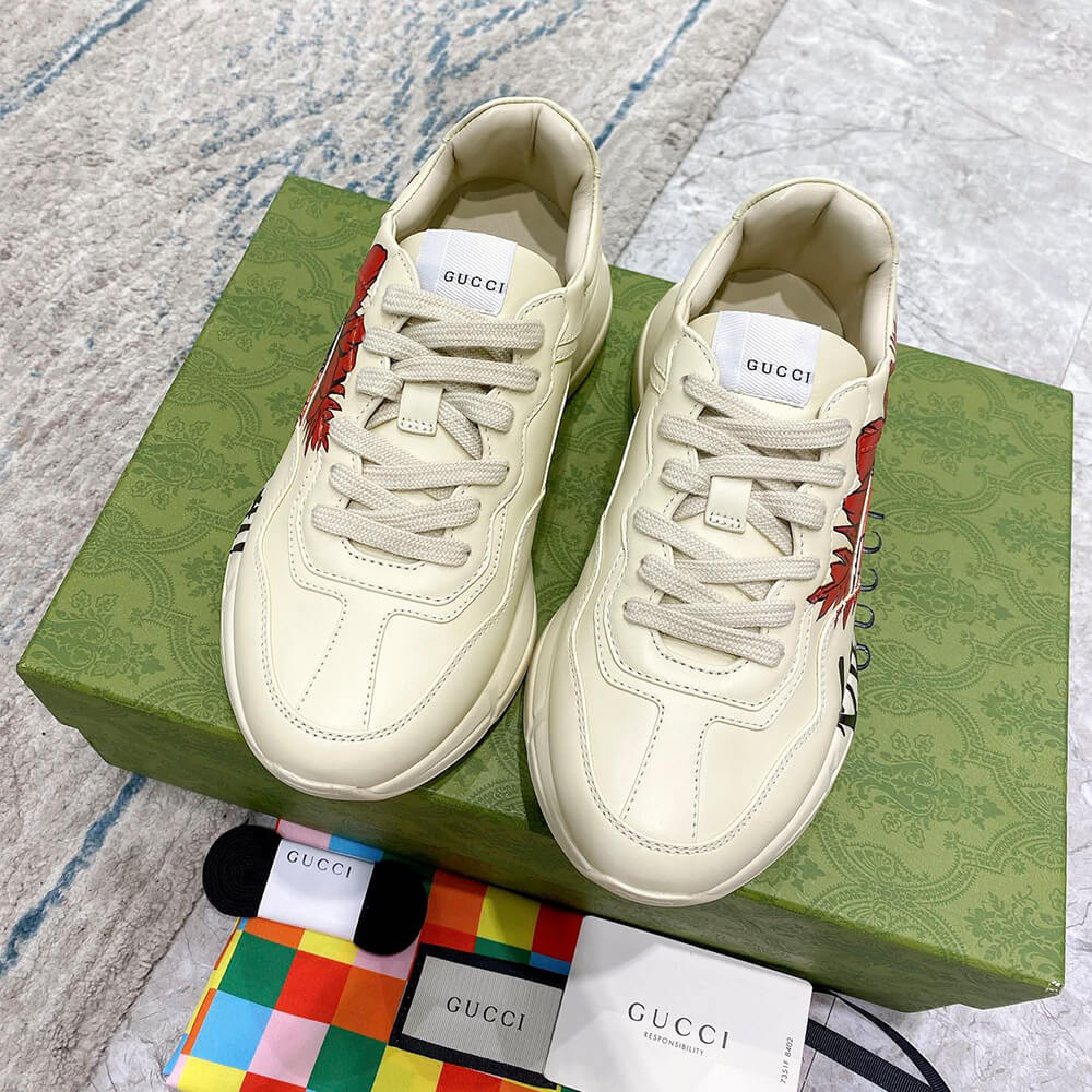 G*u*i rhyton hawaii print sneaker