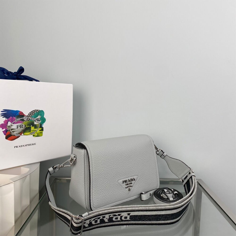 Pra*a leather shoulder bag(high-end grade)