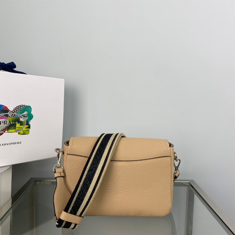 Pra*a leather shoulder bag(high-end grade)