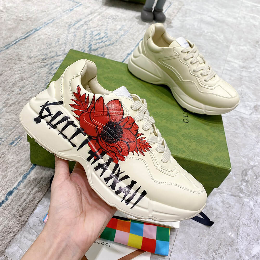 G*u*i rhyton hawaii print sneaker