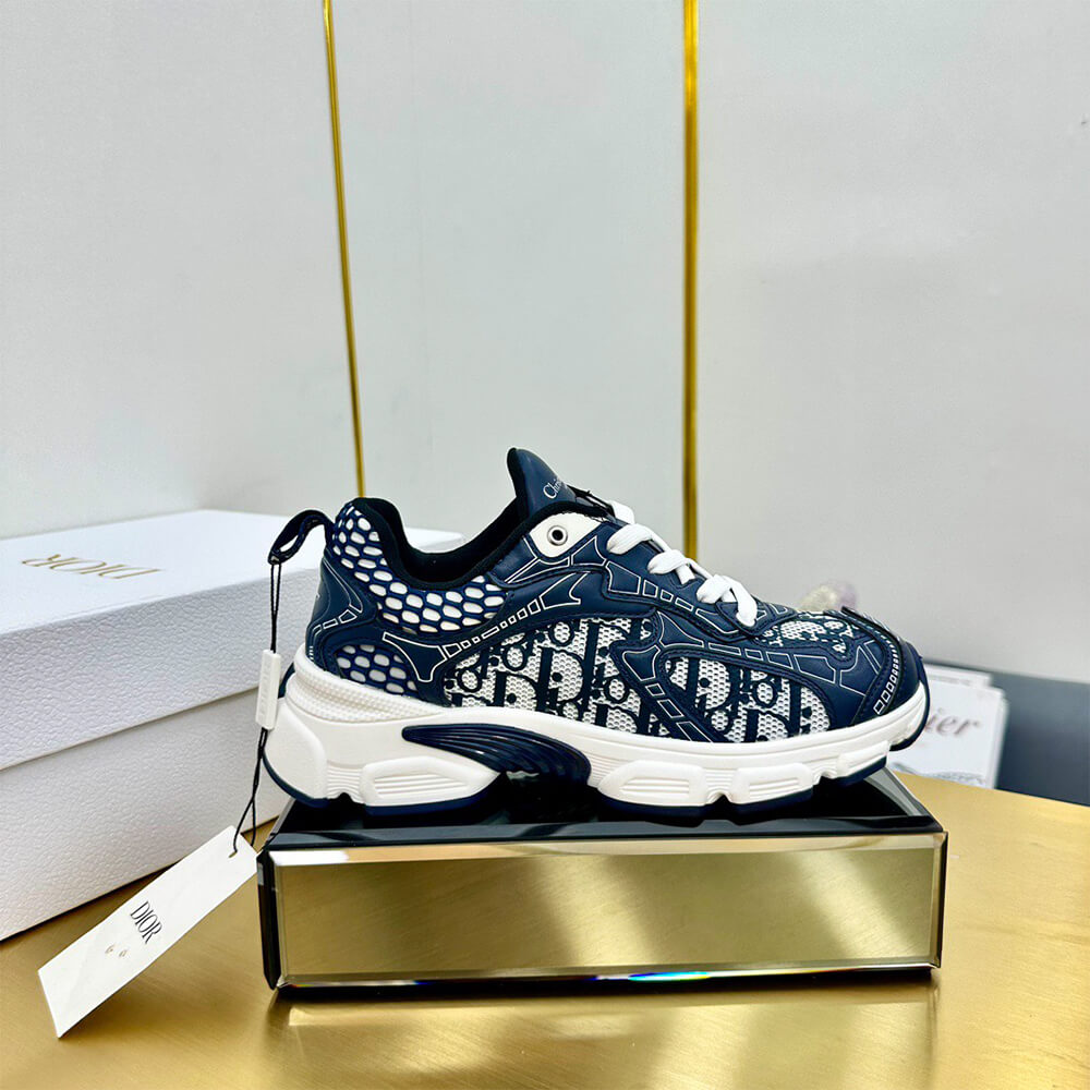ch**an D*or vibe sneaker