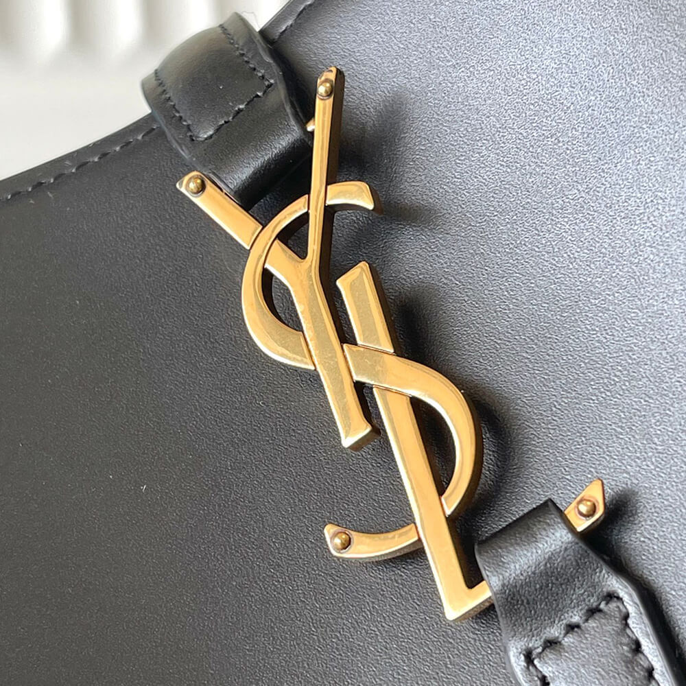 YSL LE 37 IN SHINY LEATHER(Tax-Free Grade)