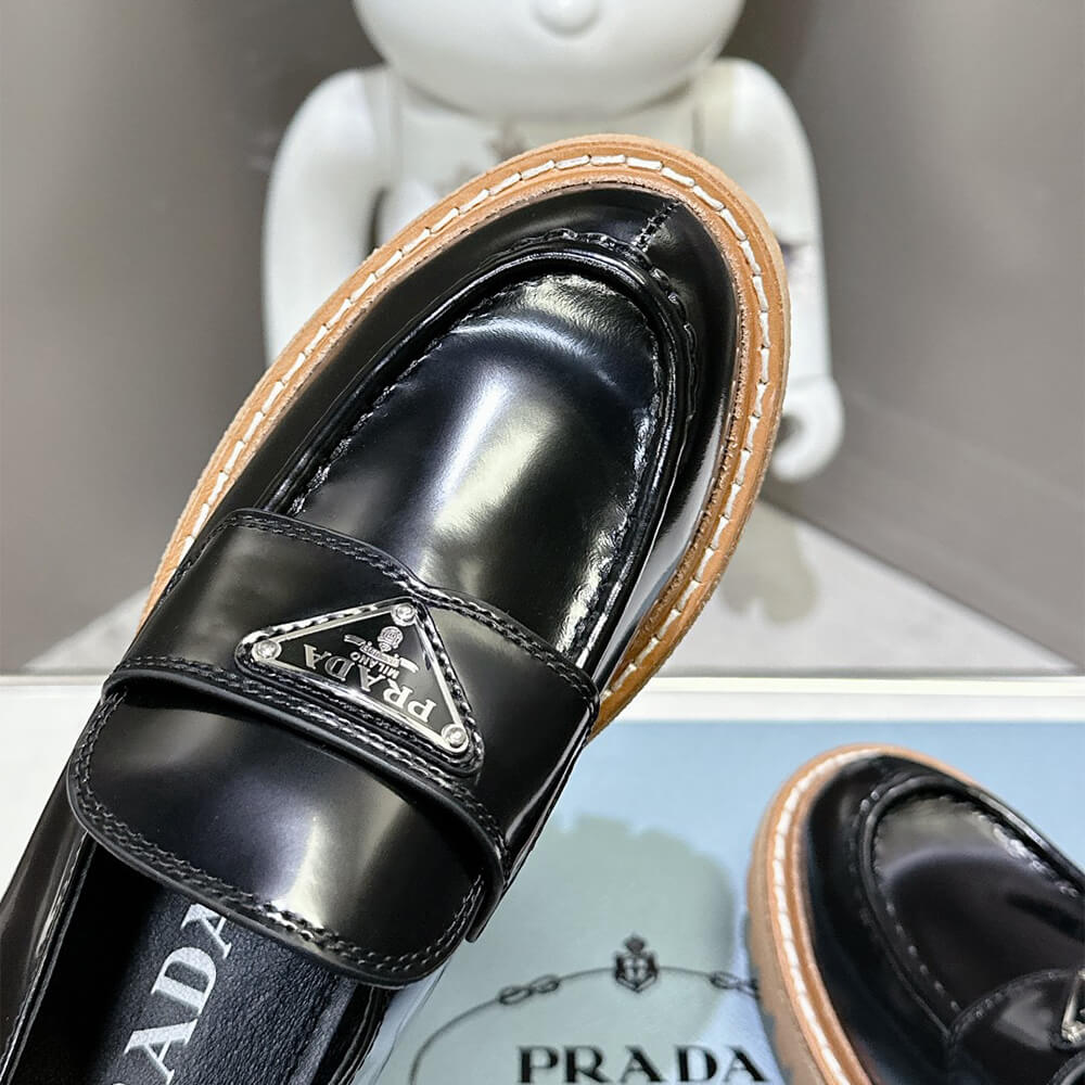 Pra*a leather loafers