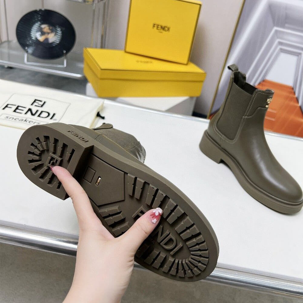 F**di boots