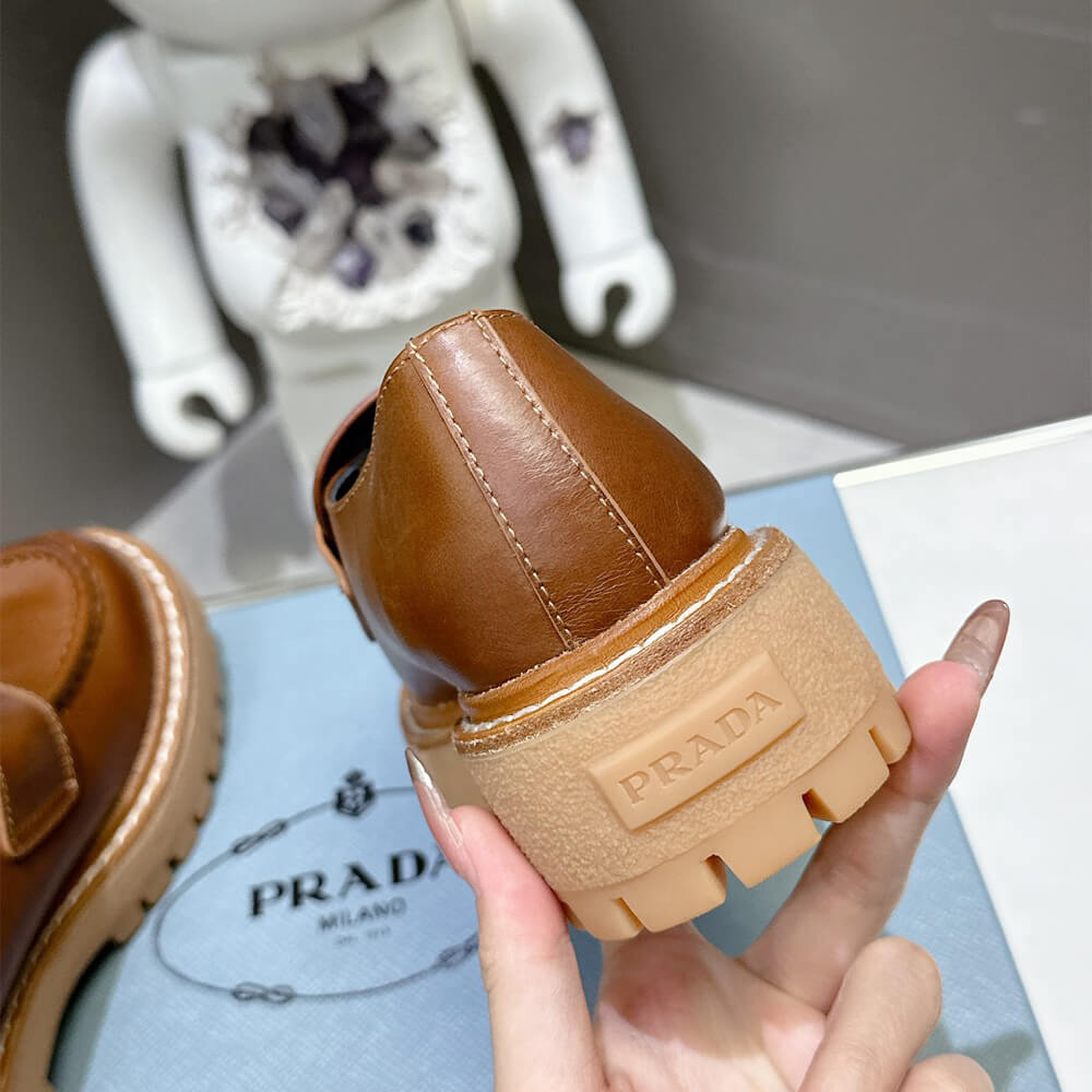 Pra*a leather loafers